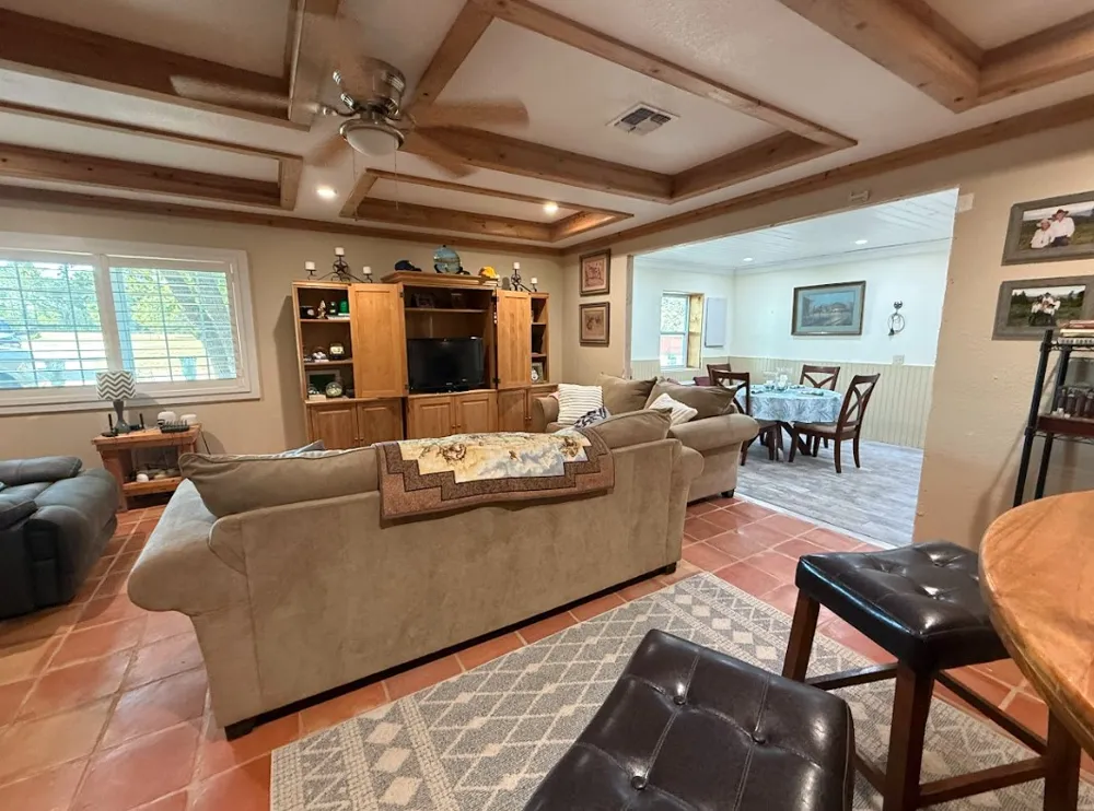 1127 County Road 234 Road Milano, TX 76556