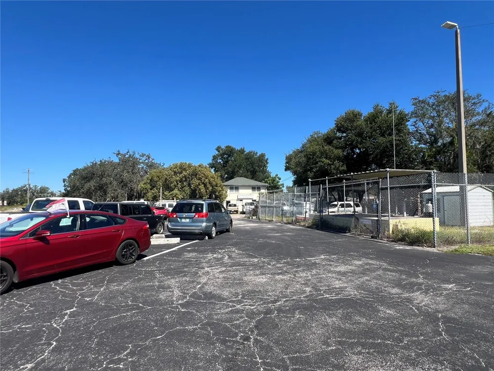 3309 GLORIA AVENUE Plant City, FL 33563