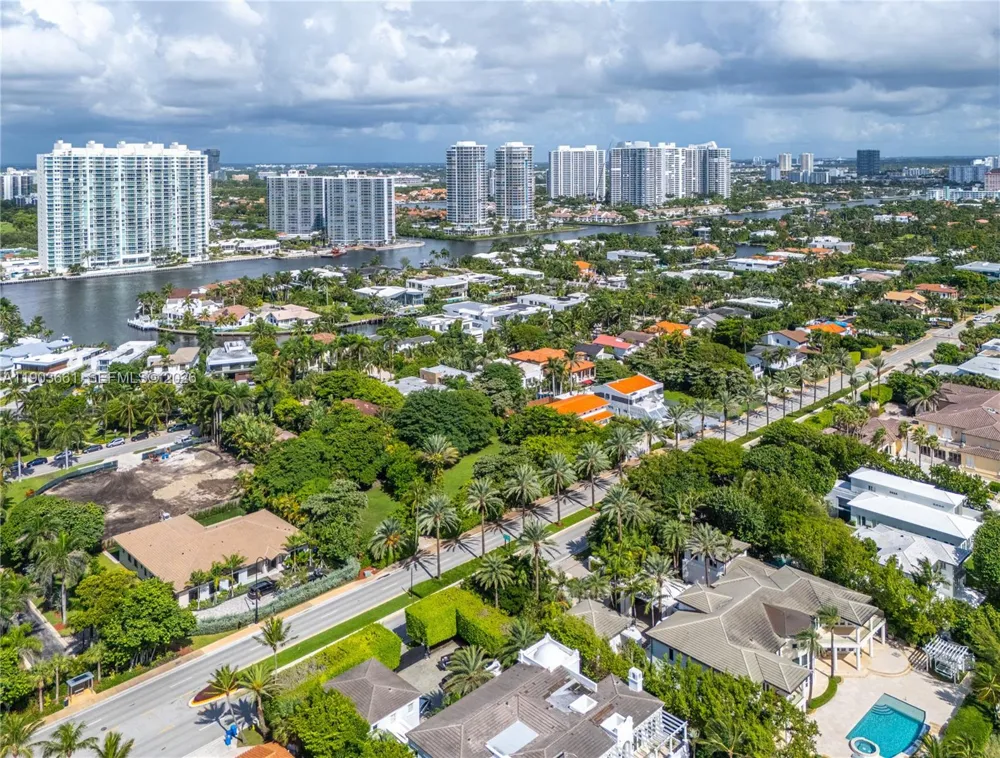326 Ocean Blvd Golden Beach, FL 33160
