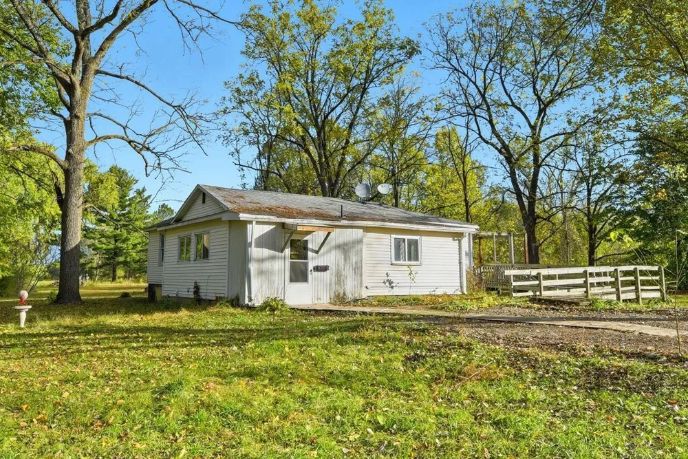 9936 E Wilson Road New Buffalo, MI 49117