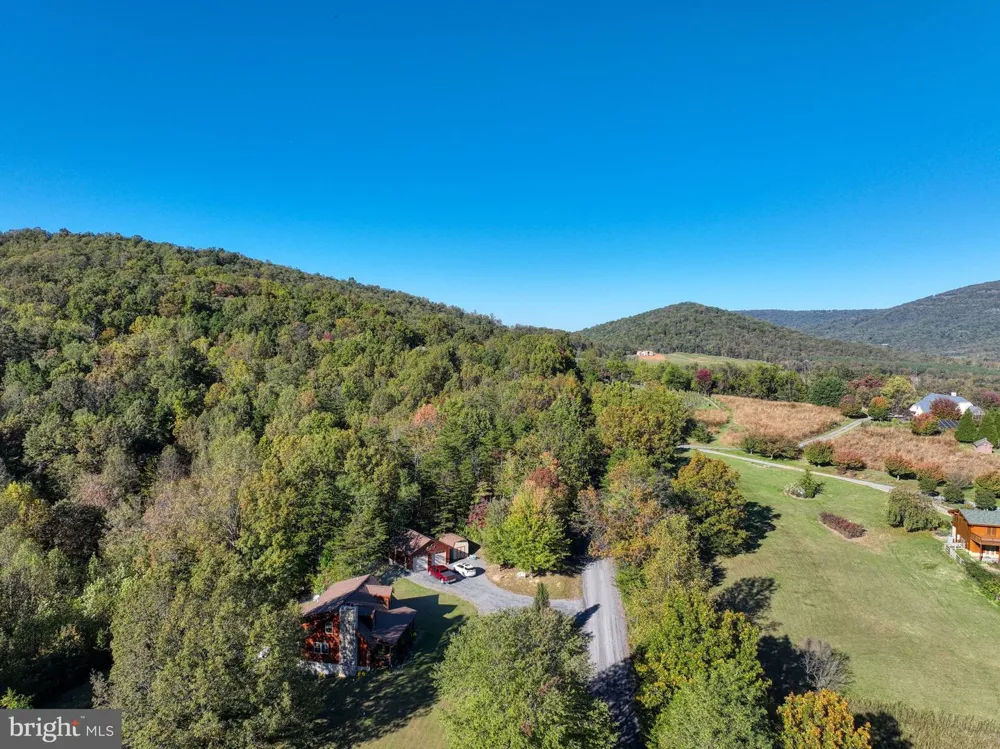 SEVEN OAKS DRIVE Bentonville, VA 22610