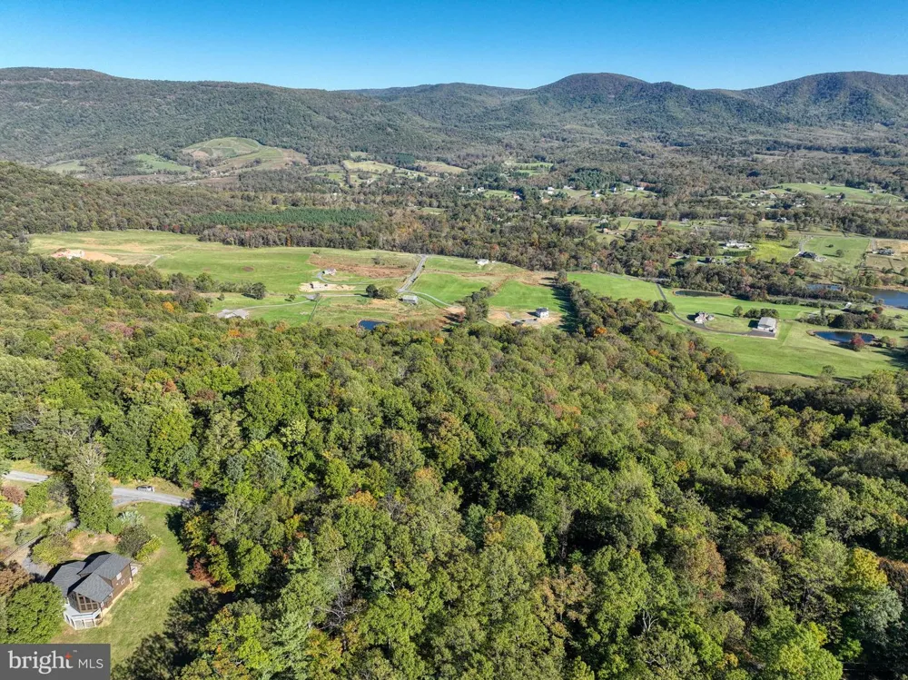 SEVEN OAKS DRIVE Bentonville, VA 22610