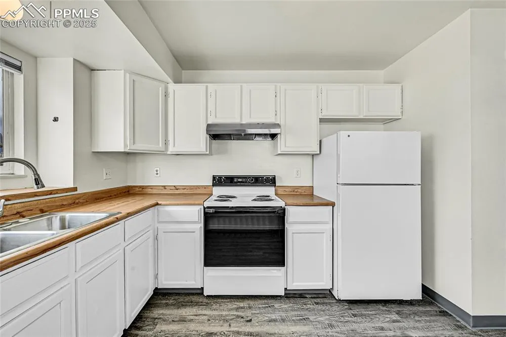 1051 Mazatlan Circle Colorado Springs, CO 80910