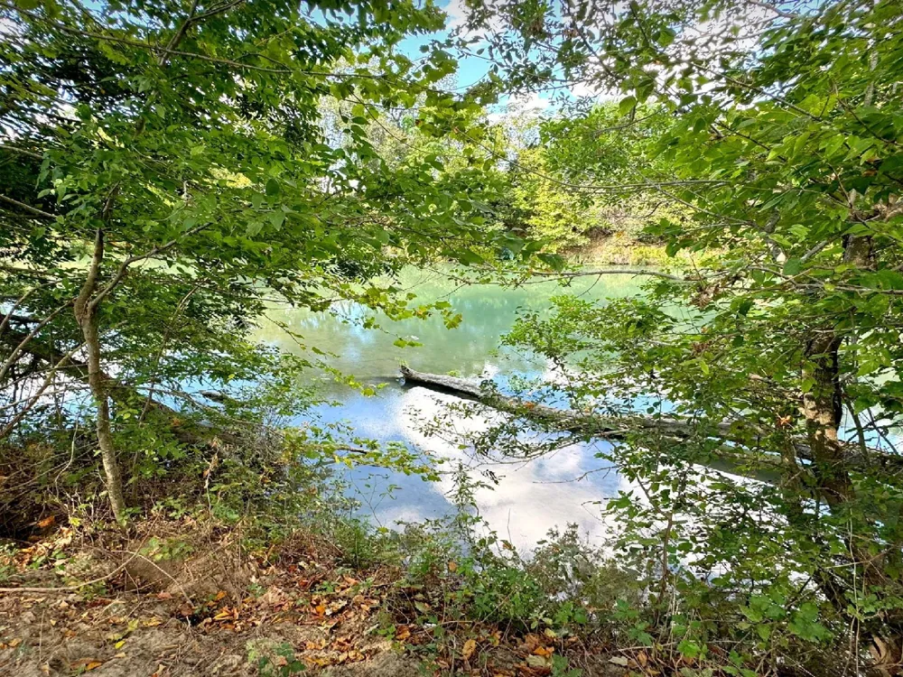 4194 SE River Road Martindale, TX 78655