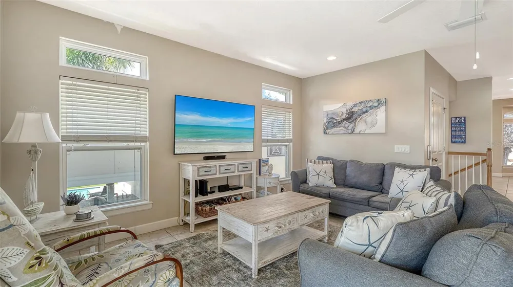221 17TH STREET Bradenton Beach, FL 34217