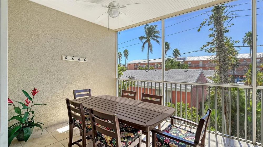 221 17TH STREET Bradenton Beach, FL 34217