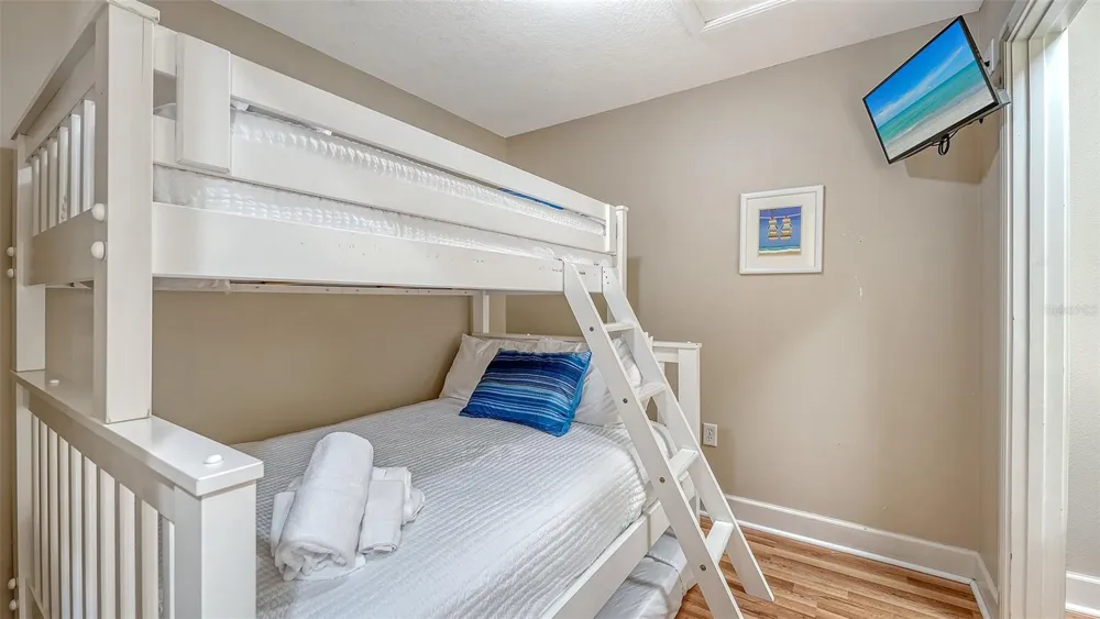 221 17TH STREET Bradenton Beach, FL 34217
