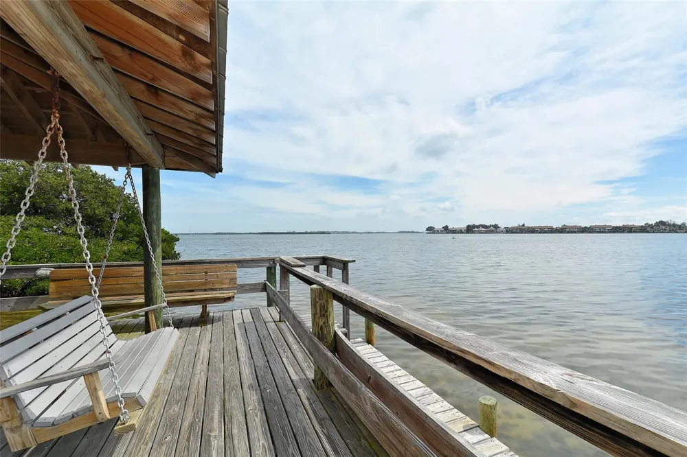 221 17TH STREET Bradenton Beach, FL 34217
