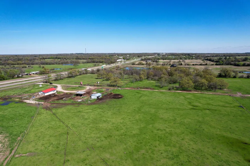 2110 SW Access Road Mount Vernon, TX 75457