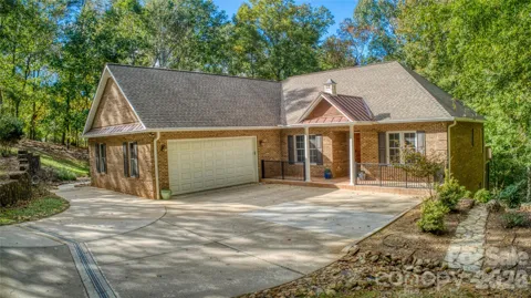 906 Rocky Cove Lane