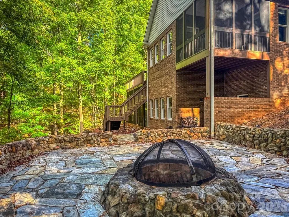 906 Rocky Cove Lane Denton, NC 27239