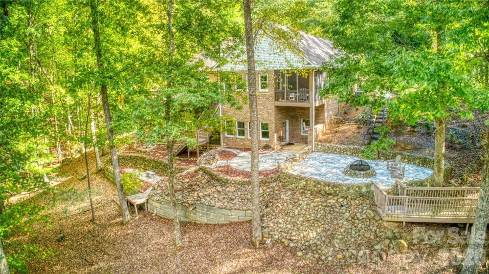 906 Rocky Cove Lane Denton, NC 27239