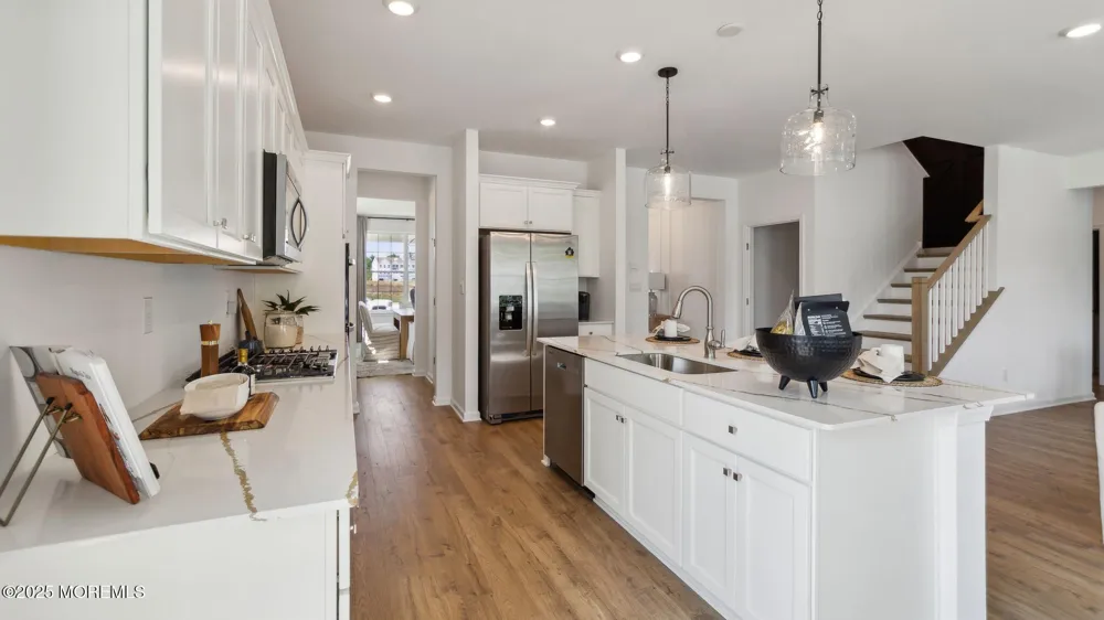 12 E Garfield Avenue Atlantic Highlands, NJ 07716