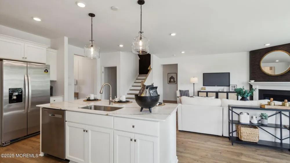 12 E Garfield Avenue Atlantic Highlands, NJ 07716