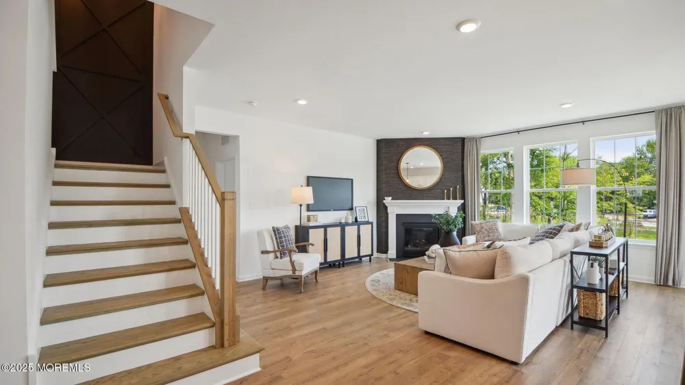 12 E Garfield Avenue Atlantic Highlands, NJ 07716