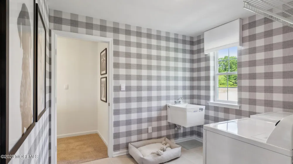 12 E Garfield Avenue Atlantic Highlands, NJ 07716
