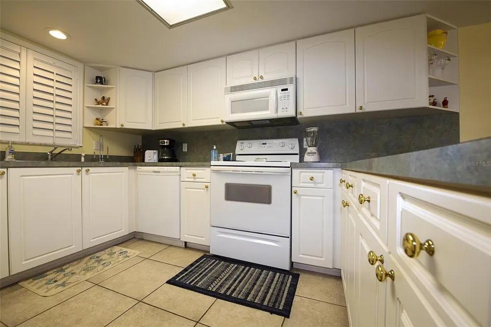 1571 S ATLANTIC AVENUE #206 New Smyrna Beach, FL 32169