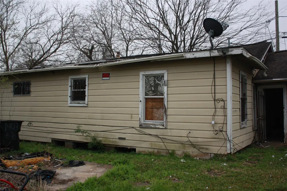 1403 E 36th Street Houston, TX 77022