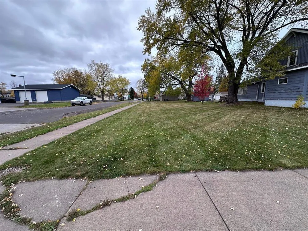 5634 Tower Avenue Superior, WI 54880