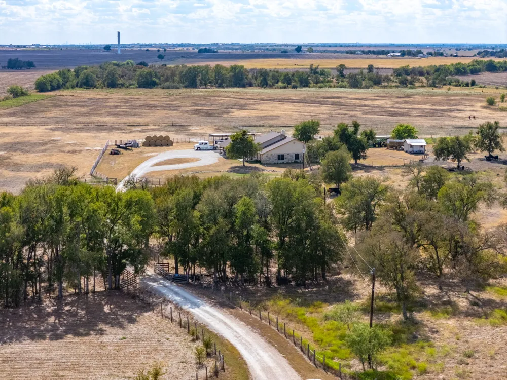 1801 County Road 470 Coupland, TX 78615