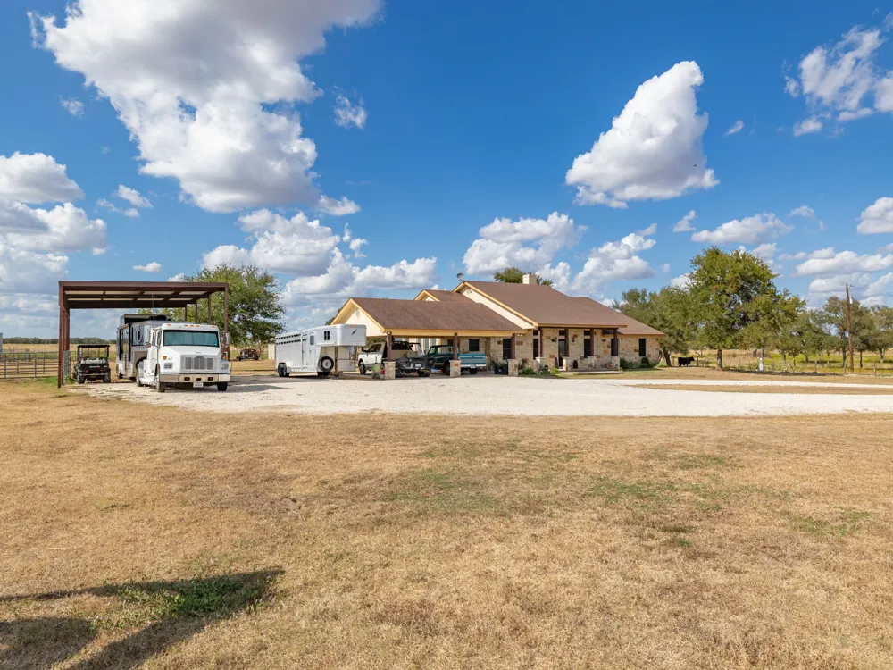 1801 County Road 470 Coupland, TX 78615
