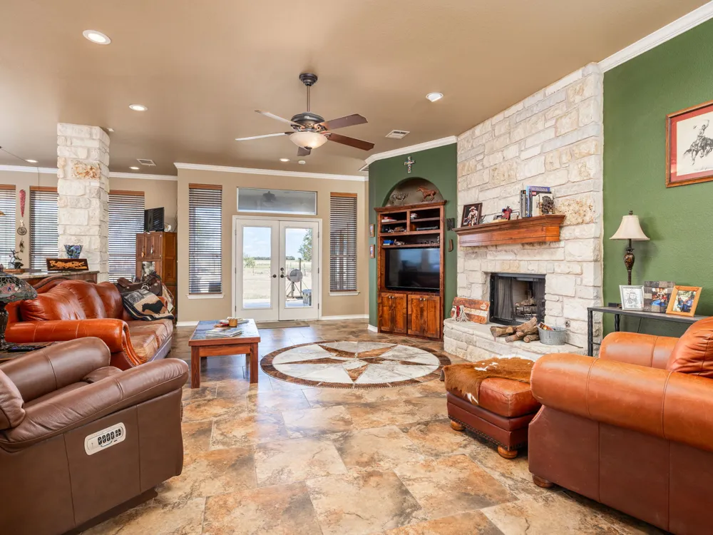 1801 County Road 470 Coupland, TX 78615