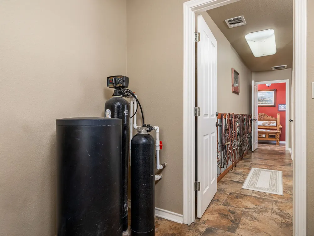 1801 County Road 470 Coupland, TX 78615