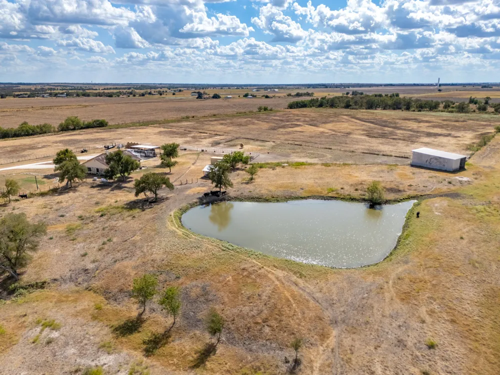 1801 County Road 470 Coupland, TX 78615