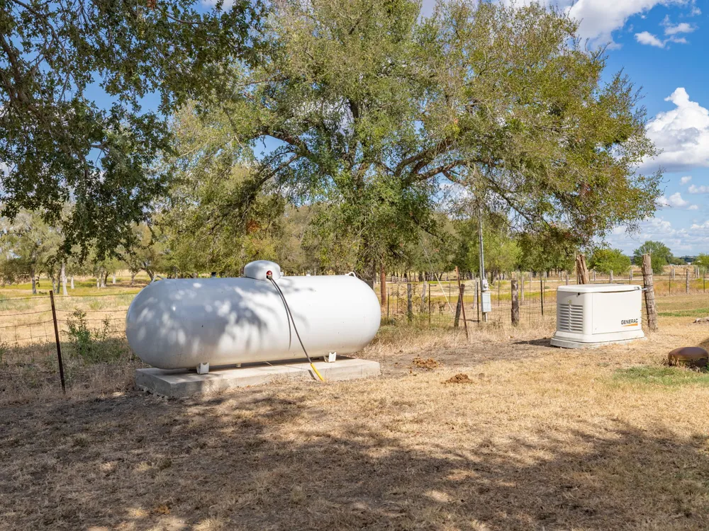 1801 County Road 470 Coupland, TX 78615