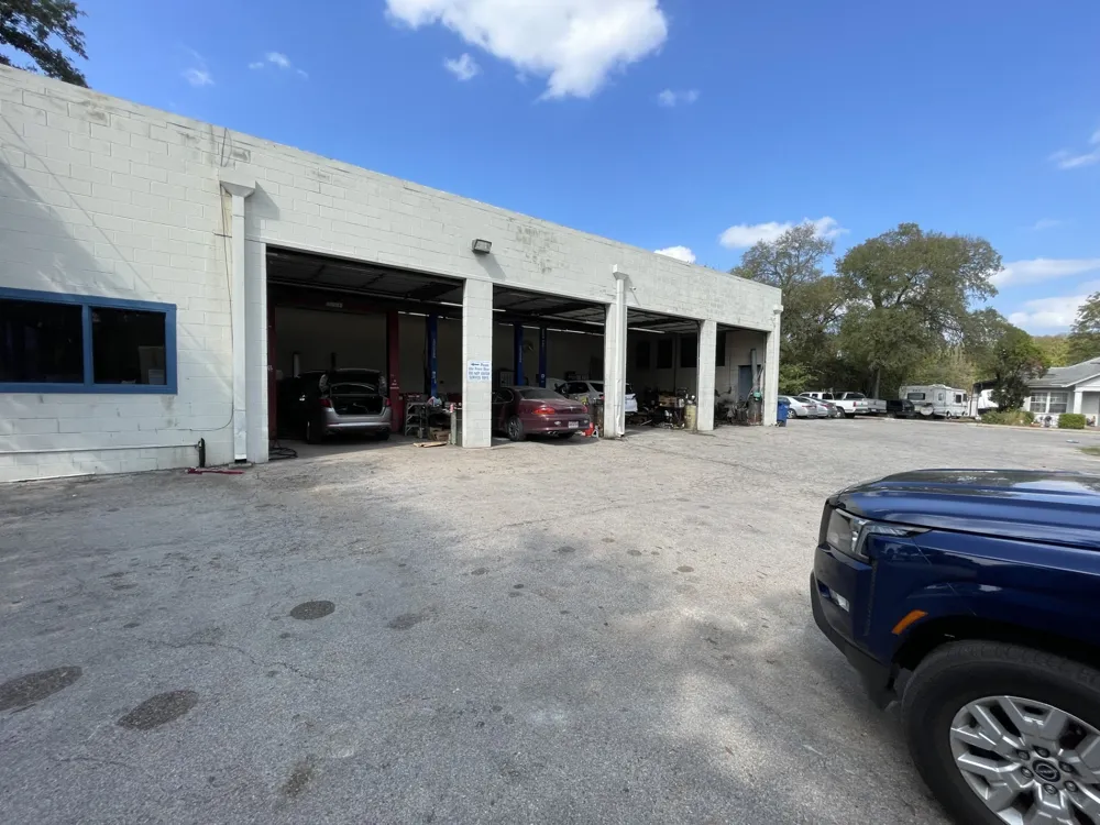 1900 Fortview Road Austin, TX 78704