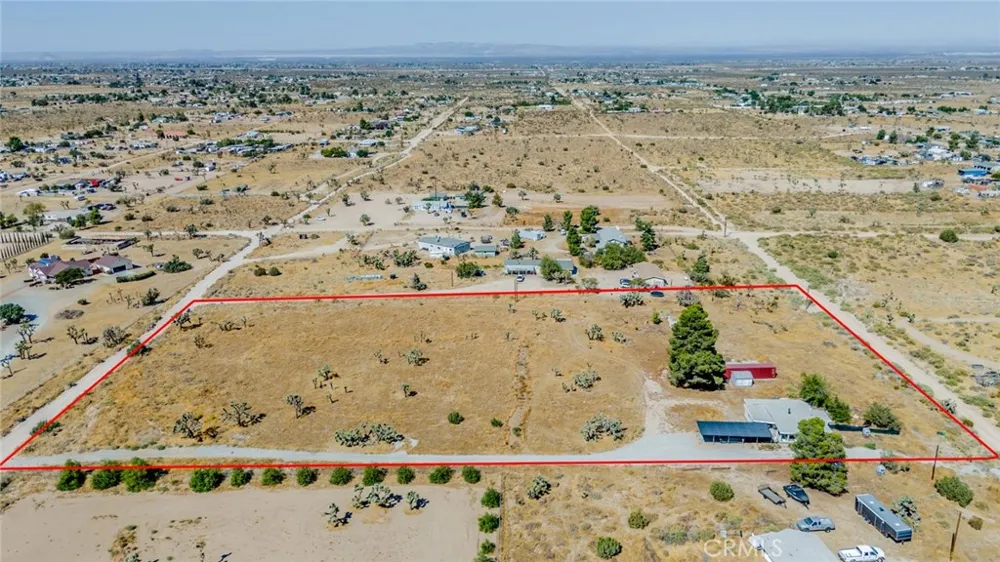 10601 Anderson Ranch Rd Phelan, CA 92371