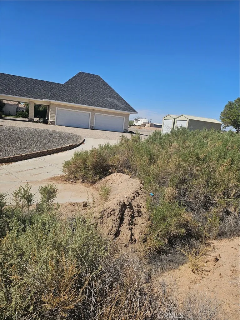 7825 Rio Vista Drive Big River, CA 92242