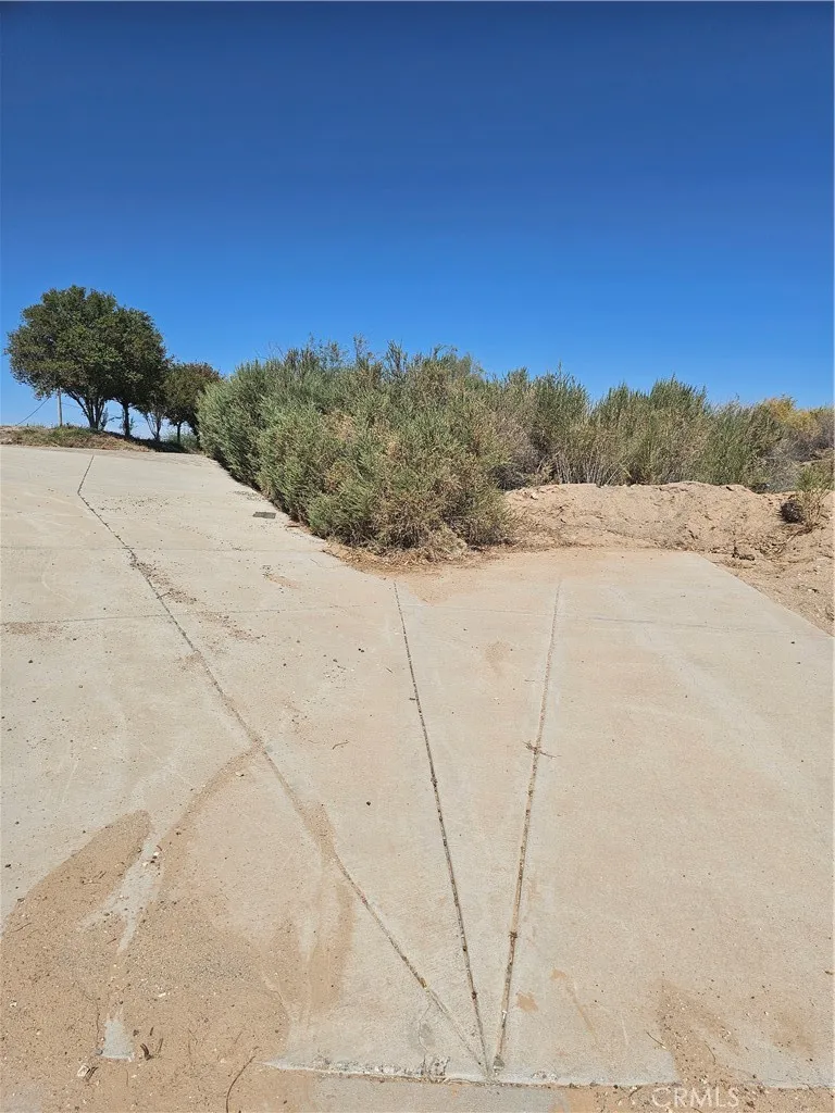 7825 Rio Vista Drive Big River, CA 92242