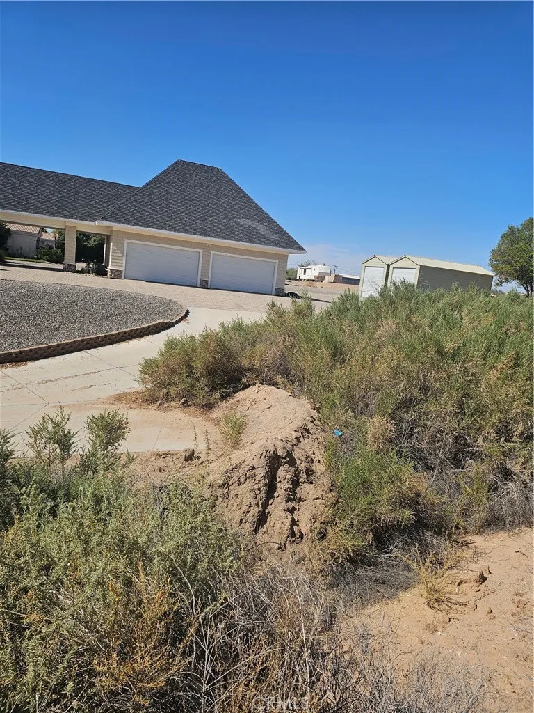 7825 Rio Vista Drive Big River, CA 92242