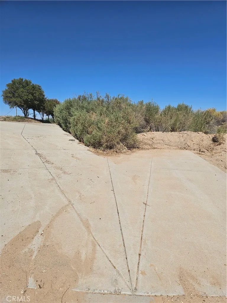 7825 Rio Vista Drive Big River, CA 92242
