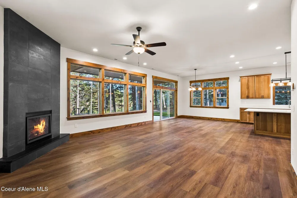 1047 Comeback Bay Lane Sagle, ID 83860