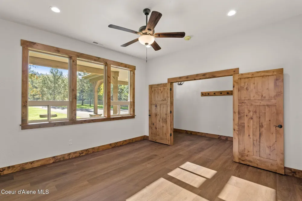 1047 Comeback Bay Lane Sagle, ID 83860