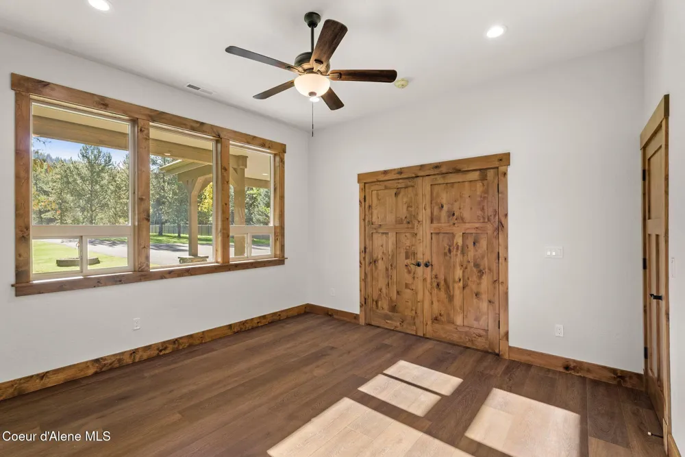 1047 Comeback Bay Lane Sagle, ID 83860
