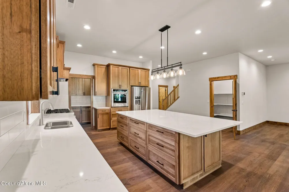 1047 Comeback Bay Lane Sagle, ID 83860