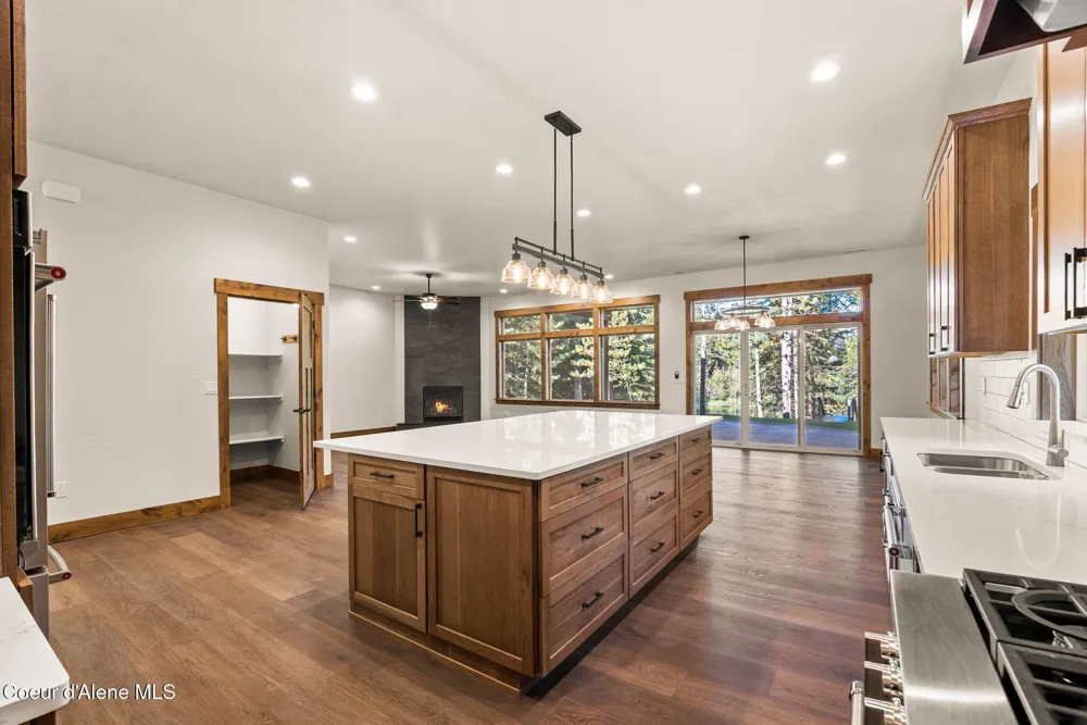 1047 Comeback Bay Lane Sagle, ID 83860