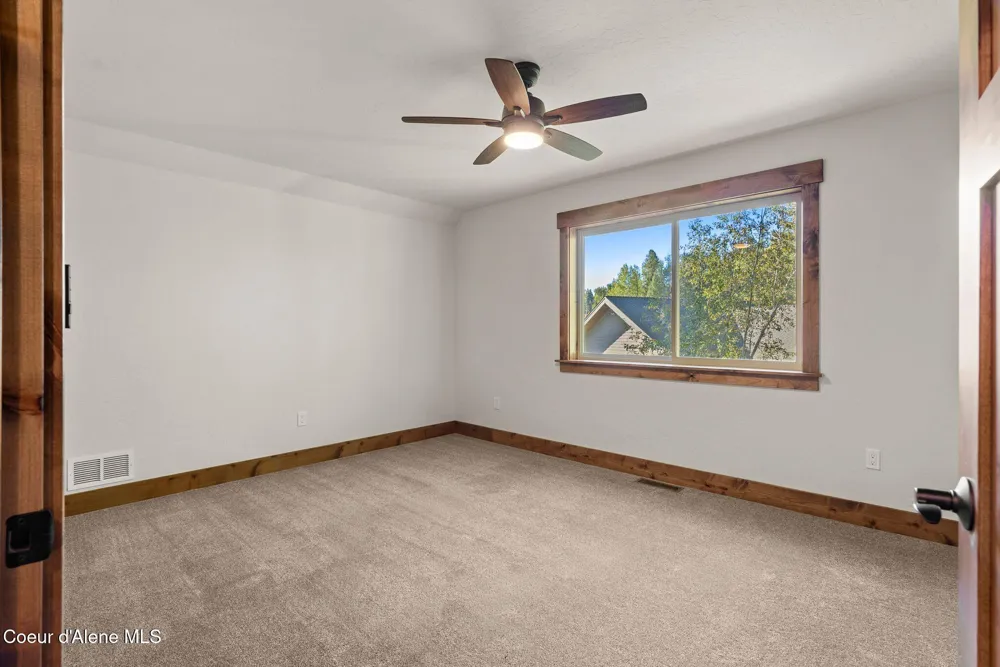 1047 Comeback Bay Lane Sagle, ID 83860