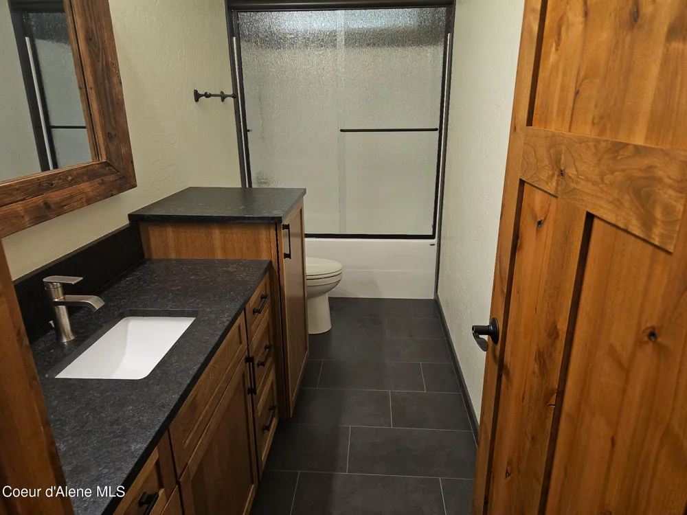 1047 Comeback Bay Lane Sagle, ID 83860