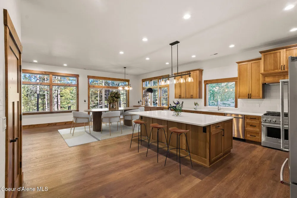 1047 Comeback Bay Lane Sagle, ID 83860
