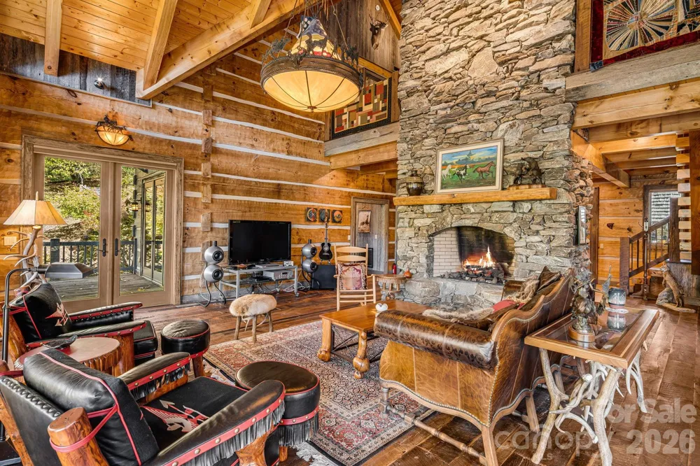 99 Thistle Ridge Canton, NC 28716