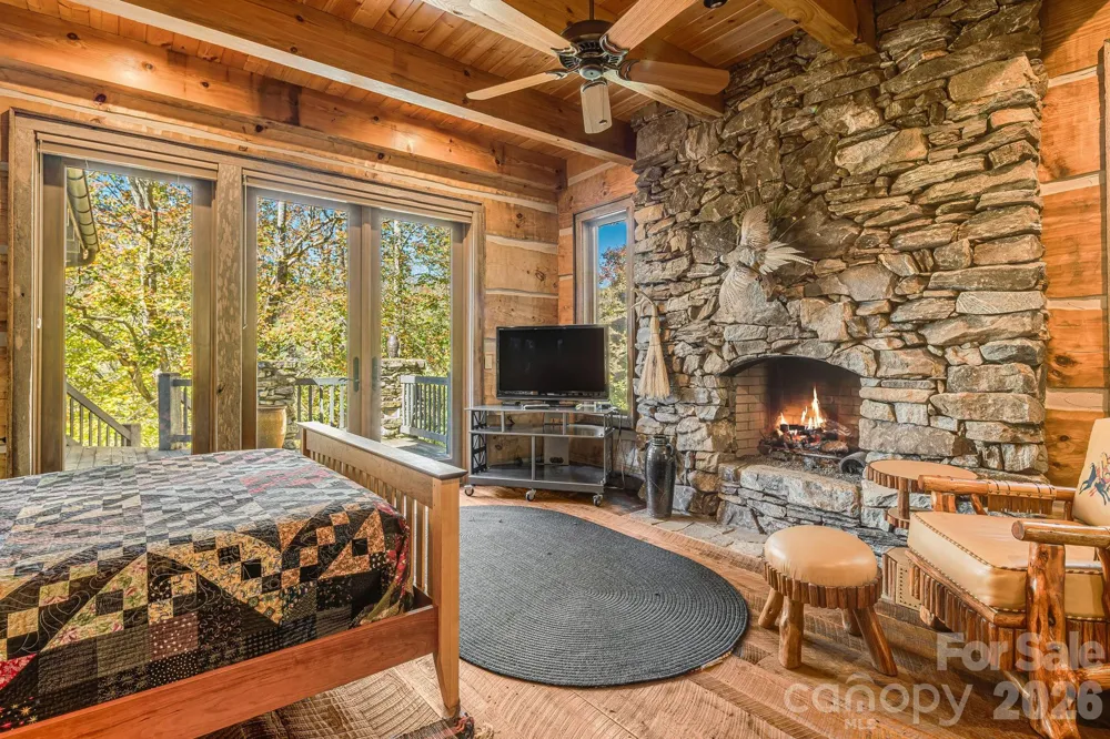 99 Thistle Ridge Canton, NC 28716