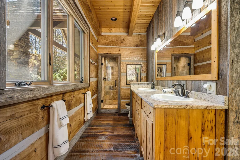99 Thistle Ridge Canton, NC 28716