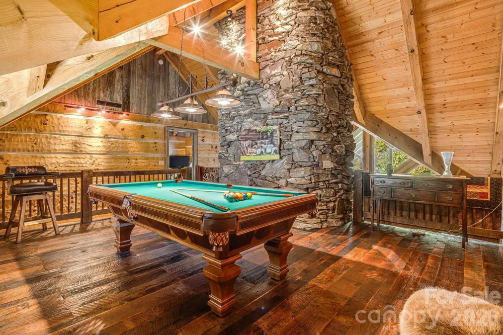 99 Thistle Ridge Canton, NC 28716