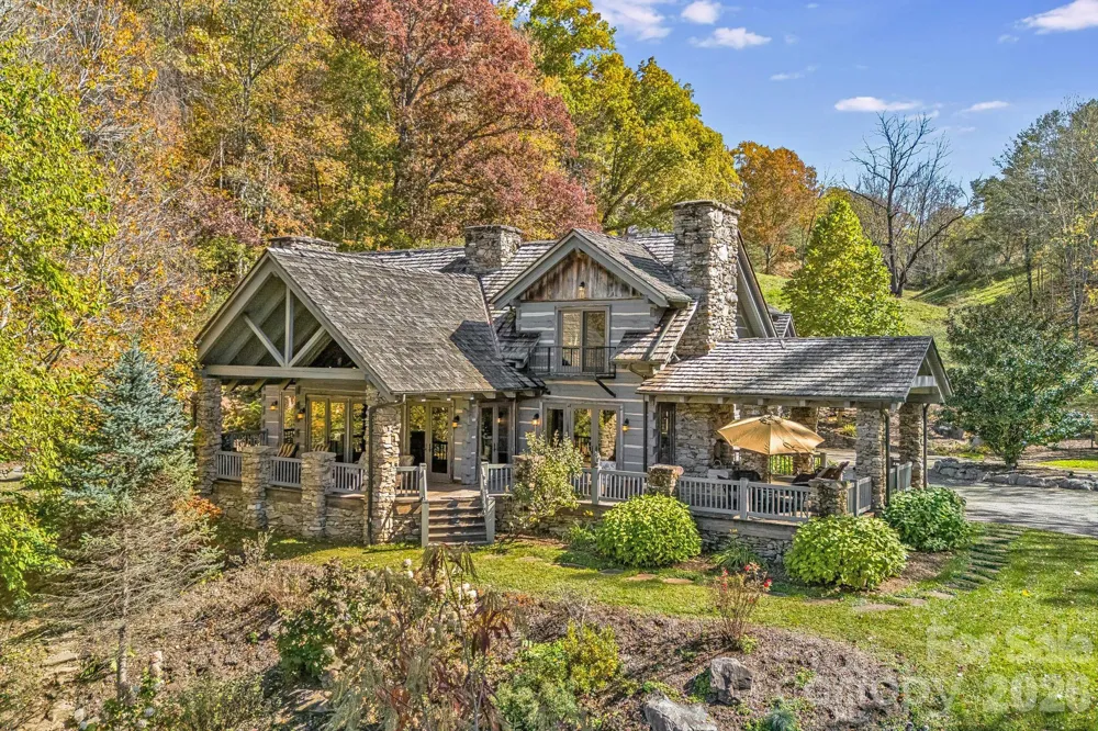 99 Thistle Ridge Canton, NC 28716