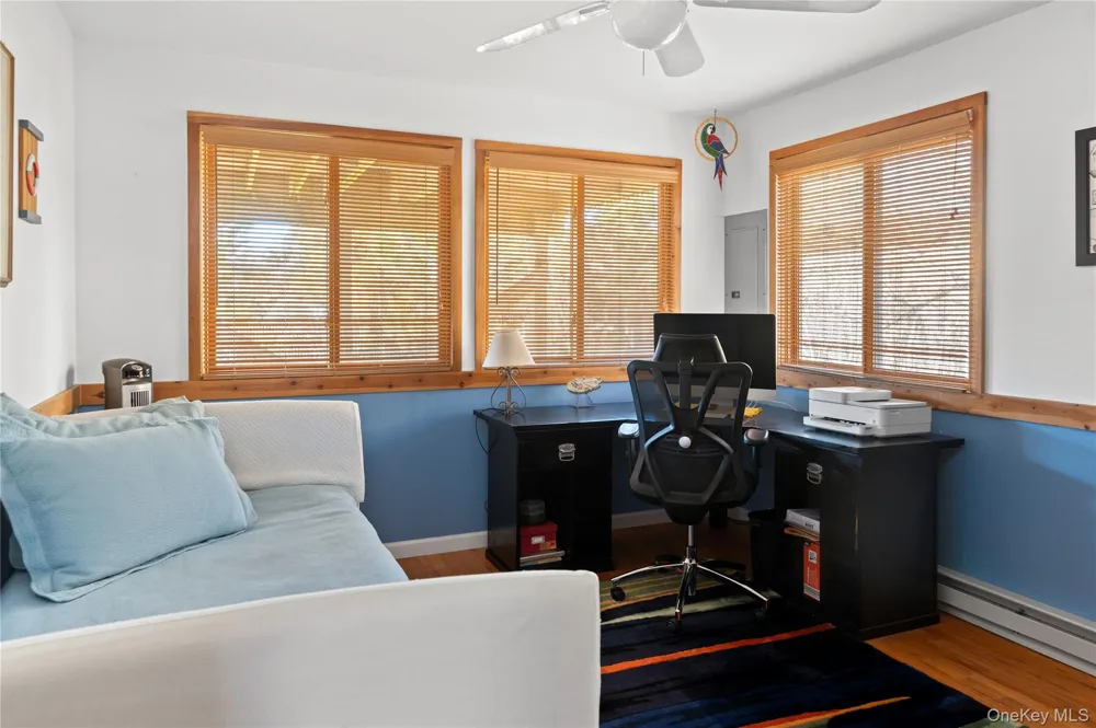 100 Clipper Roadway Corneille Estates, NY 11770