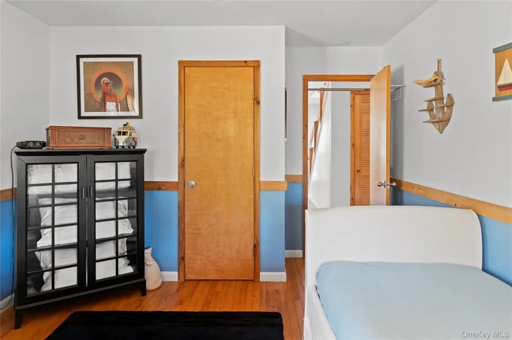 100 Clipper Roadway Corneille Estates, NY 11770